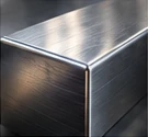 Angle en inox brossé (photo d’illustration)